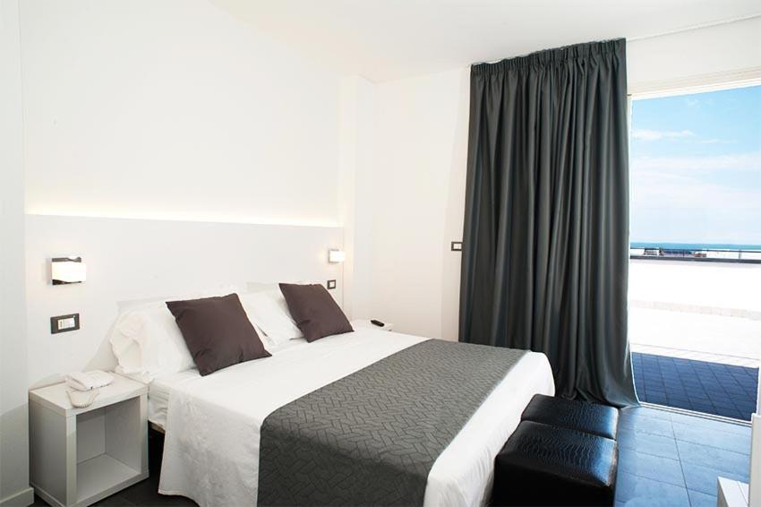 Hotel Niagara Cattolica Ngoại thất bức ảnh